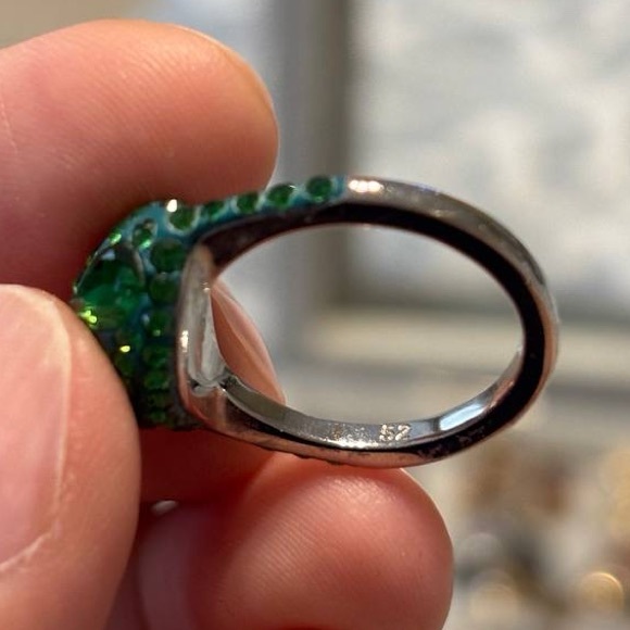 BRAND NEW - Swarovski ring - Picture 5 of 9